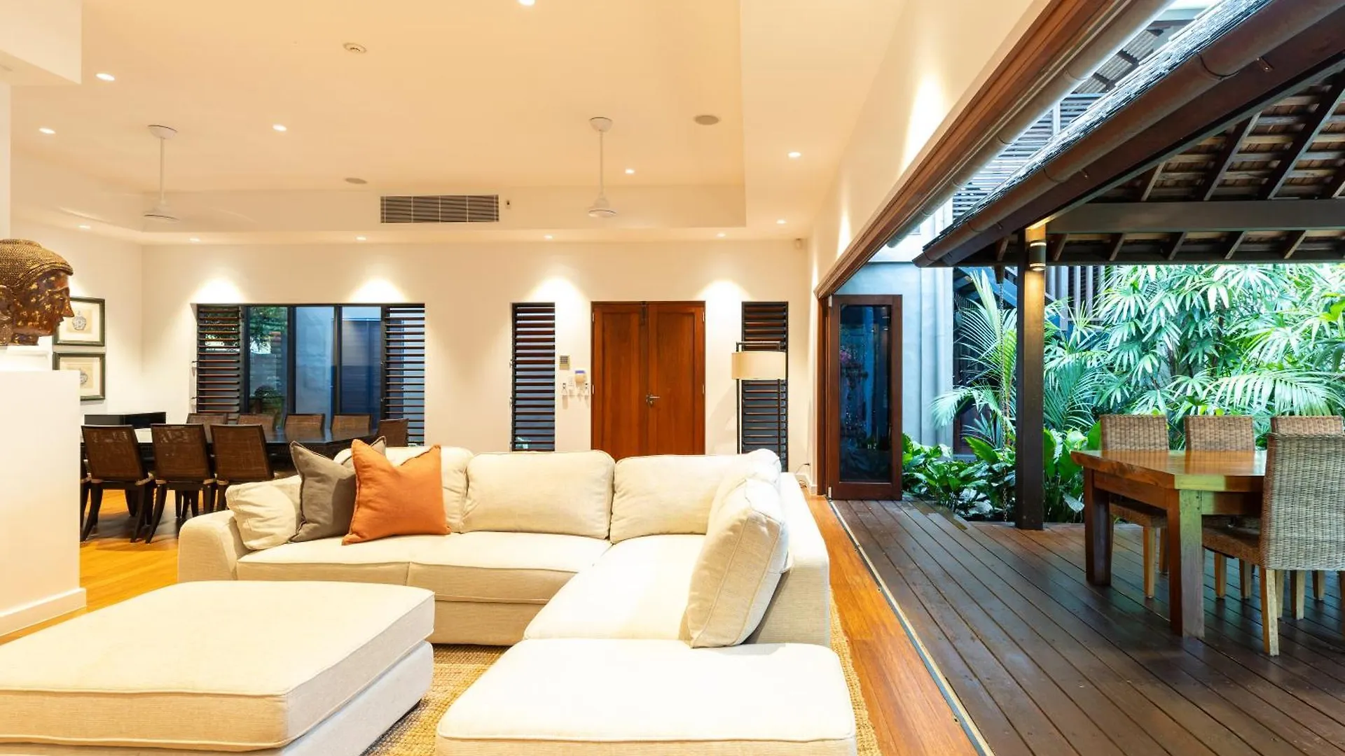 Дом отдыха 35 Beachfront Mirage Port Douglas